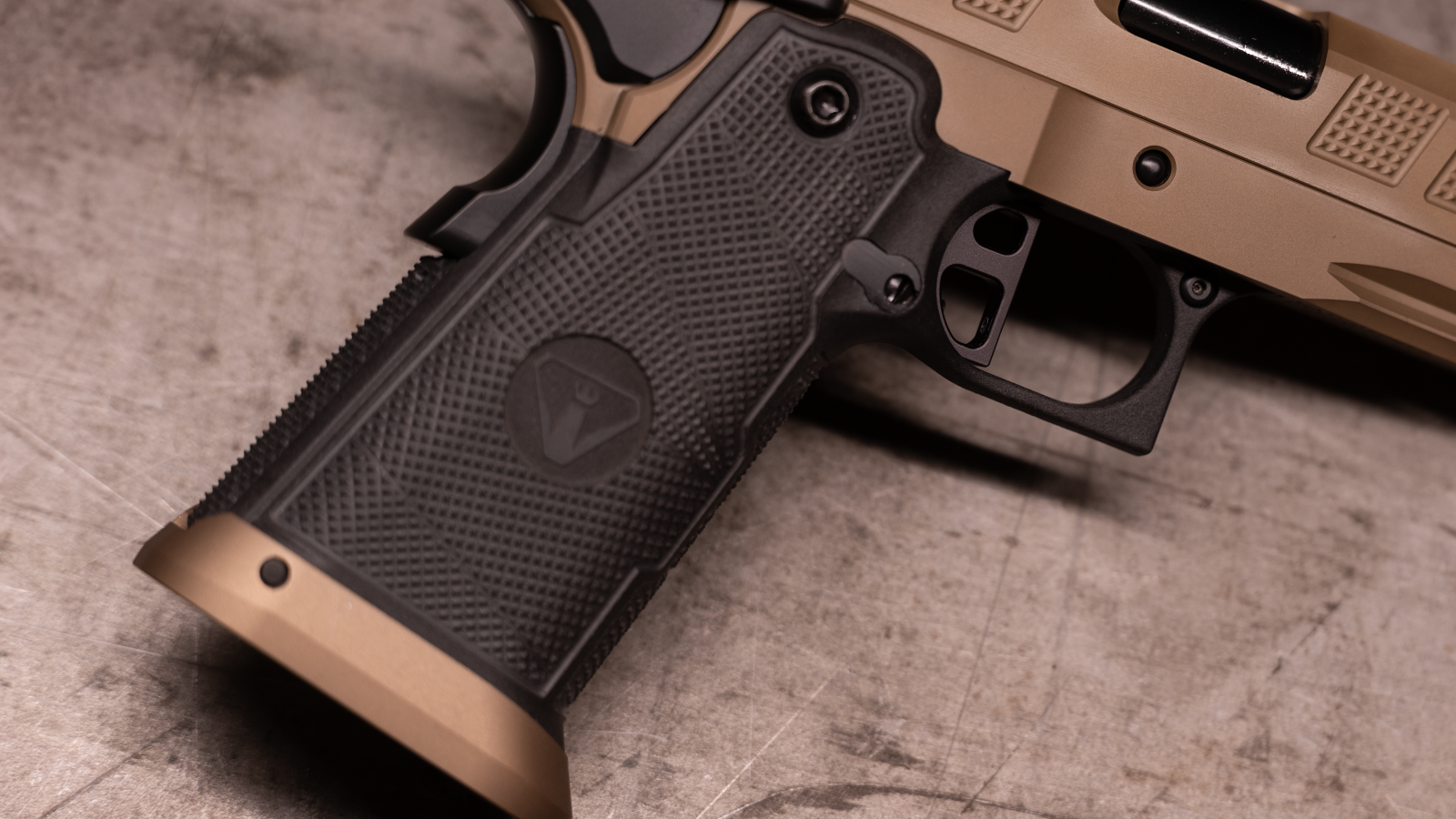 Watchtower Defense Vantage carbon Kevlar grip module